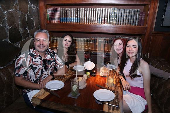 Guillermo Michel, Melisa Casillas, Valery del Angel y Camila Michel