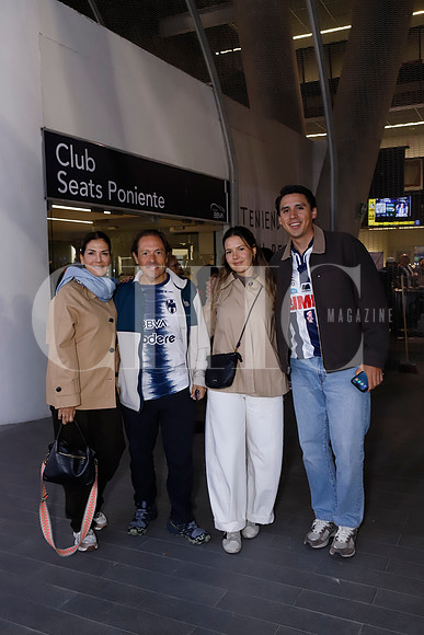 Patricia de la Garza, Rodrigo Gonzalez, Maria Jose Gonzalez y Diego Espino