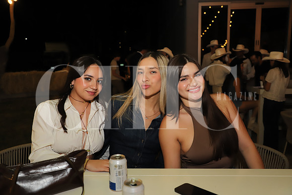 Alexa Juseini, Pris Recio y Mónica Cabello 1