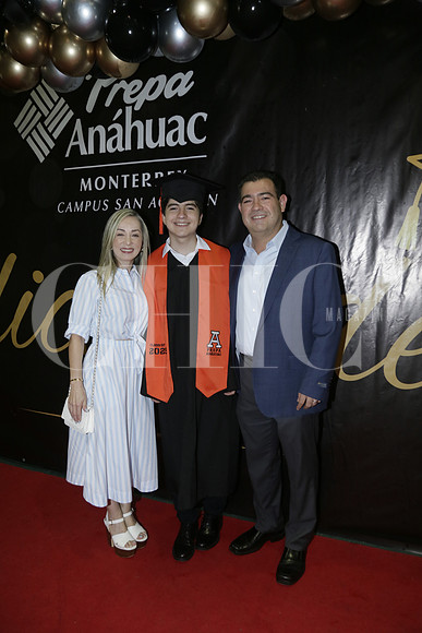 Ana Laura de Martínez, Alejandro Martínez y Felipe Martínez (2)