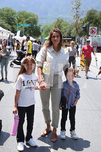 Natalia Gutiérrez, Eva Treviño y Marcelo Gutiérrez