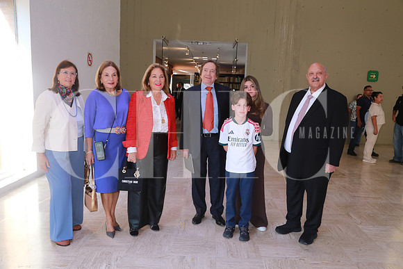 Rosa María González, Blanca Melo de Sotomayor, Liliana Melo de Sada, Sergio Gutíerrez Muguerza, Liz Gutíerrez, Joaquin Gutíerrez y Reyes Tamez (2)