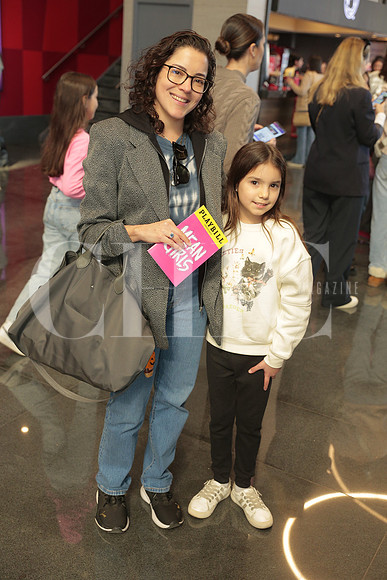 Gina Saenz y Regina Hinojosa 8