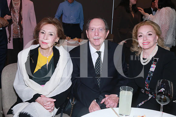 Yolanda Santos, Fernando Santos y Adriana Garza de Santos