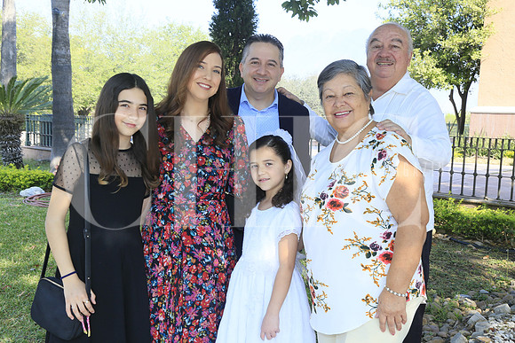 María Bermejo, Daniela Richer, David Bermejo, Lucia Bermejo, Rosita Jiménez de Bermejo y Rodolfo Bermejo
