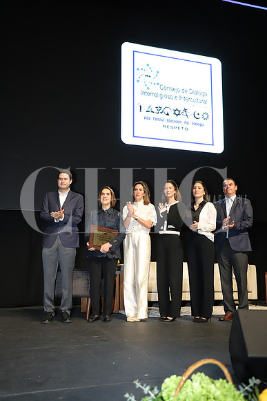 David Noel Ramírez, Magdalena Margáin de Ramírez Maca Ramírez de Páez, María Páez, Lucia Páez y Pablo Páez 3