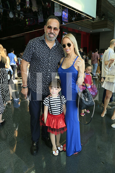 Claudio Romero, Fabiola Raya y Regina Romero (2)