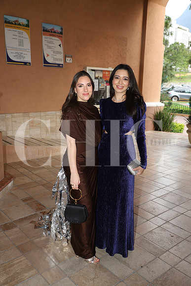 Ivonne Vega y Vero Clariond 1