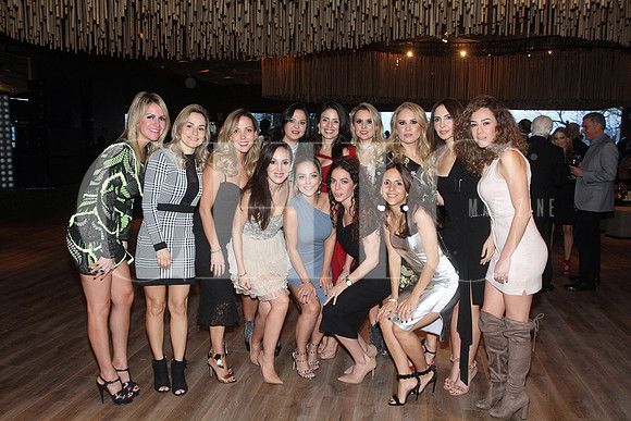 Grupo de amigas de Claudia de la Torre de Lopez