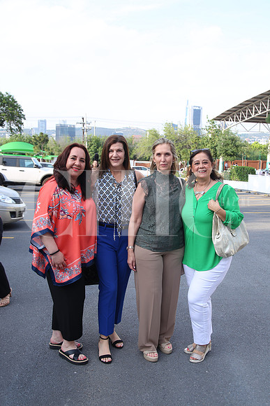 Blanca Ferández, Ivonne Iza de Dieck, Martha Elizondo y Laura González de Villarreal