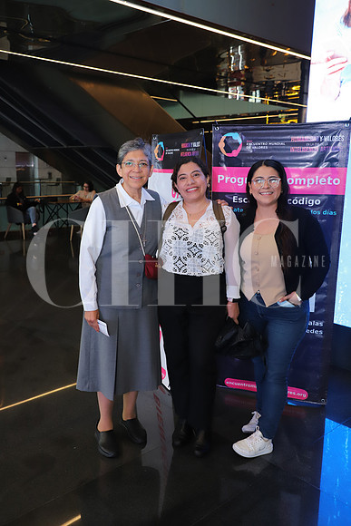 Verónica Gutiérrez, Liliana Amaya y Vivian Gaytan 2
