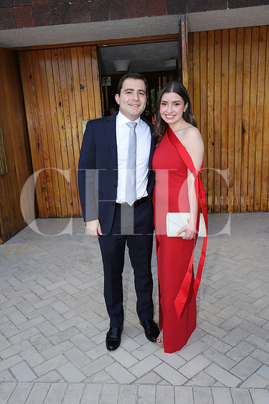 Diego Schiller y Luciana Cardenas 1