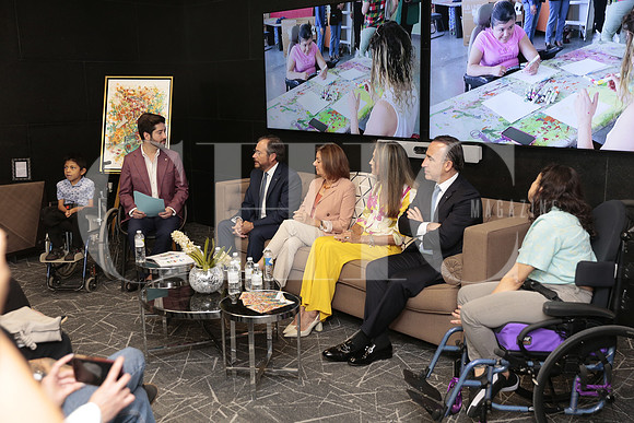 Emilio Duarte, Hugo Ramirez, Adrián Lozano, Lily Navarro, Alexandra Castro, Ernesto Lopez Clariond y Sele Lugo 4
