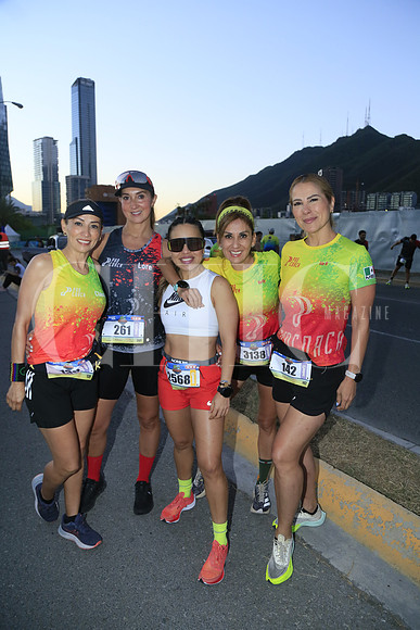 Claudia Leija, Lore Vallarta, Laura Montemayor, Nelly Rodríguez y Ale Blanco (2)