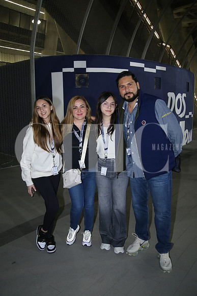 Mayra Garza, Mayra Valdés, Mariana Garza y Adrián Garza