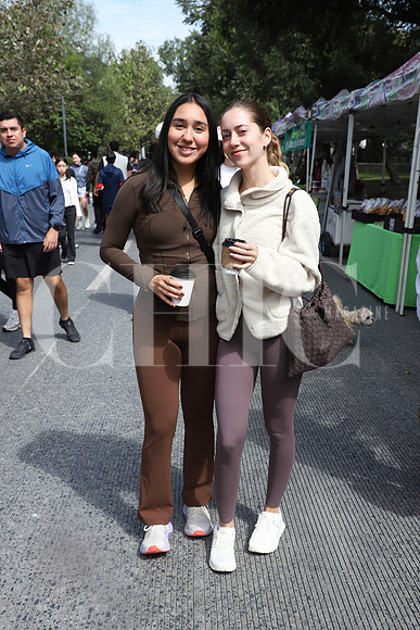 Valeria Martínez y Judith Santini1