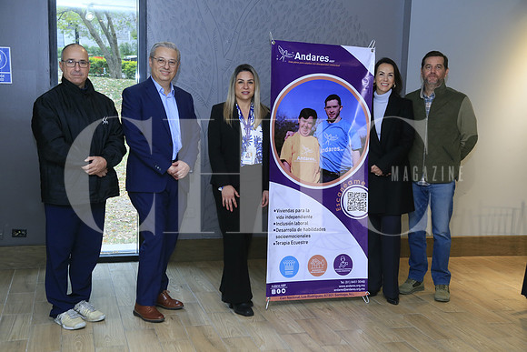 Artutro Martínez, Eduardo Mahuad, Laura Tamez,  Sofia Isaguirre de García y Federico Santos (3)