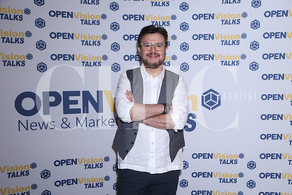 Aleks Syntek3