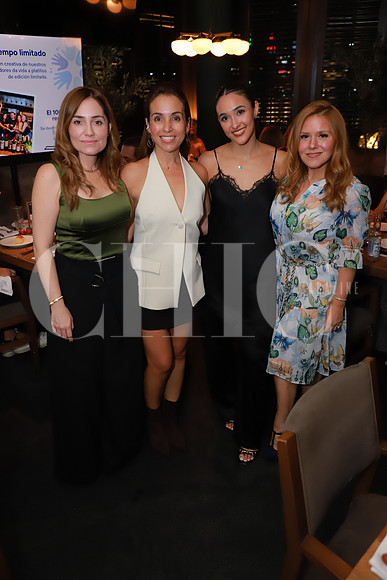 Debby Pierce, Marilolis Sahagun, Danitza Ocampo y Lily Pierce 1