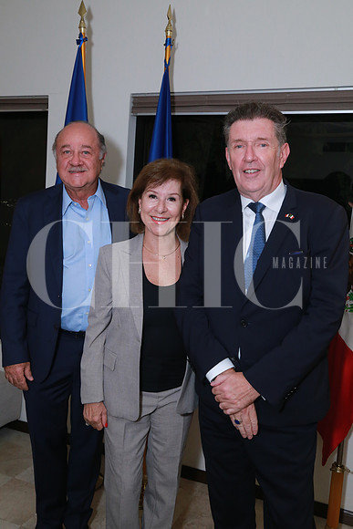 Adrián Navarro, Ofelia de Navarro y Pierre Raynaud (2)
