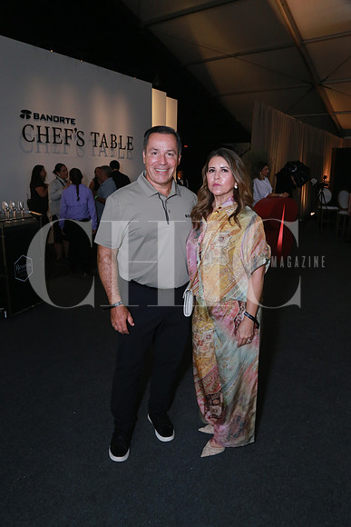 Alejandro Garza y Lesly Alanis de Garza (2)