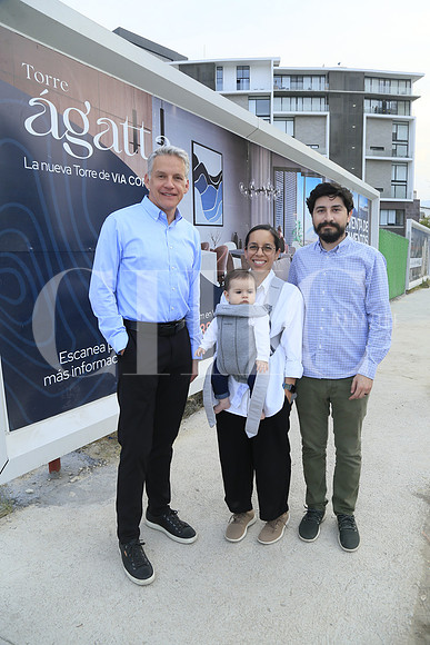 Diego González, Ana Guzmán, Lucas Tovar y Tizoc Tovar