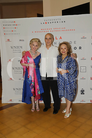 Betty de Schwarz, Rodrigo González Barragán y Aurora de Cagnasso