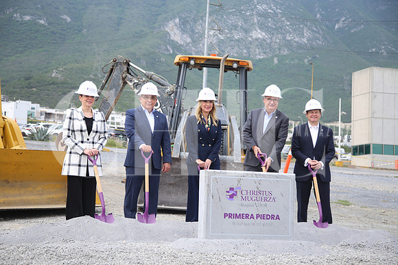 Lily García, Horacio Garza, Alma Rosa Marroquin, Alvaro Fernández y Mauricio Zambrano0