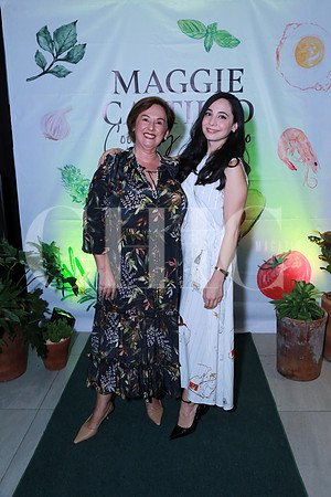 Bety Ancira de Castillo y Maggie Castillo (2)