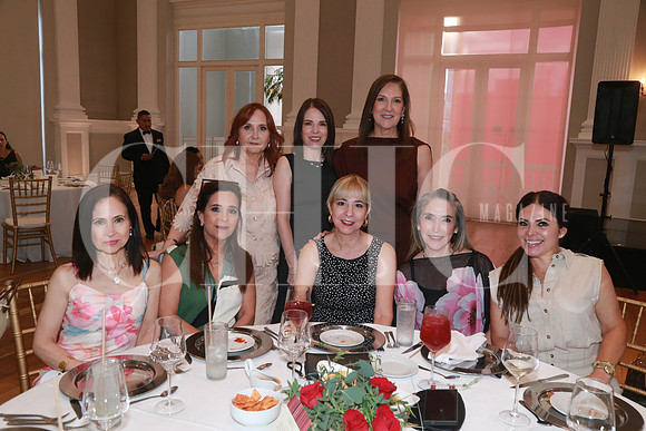 Marcelas Santos, Alejandra Villarreal, Graciela Tamez, Claudia Sada, Nancy Vela, Bertha Aldape Mary Carmen Aguirre y Ana Delgado (2)