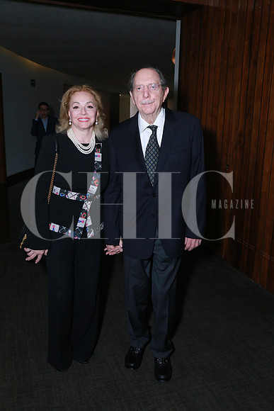 Adriana Garza de Santos y Fernando Santos (2)
