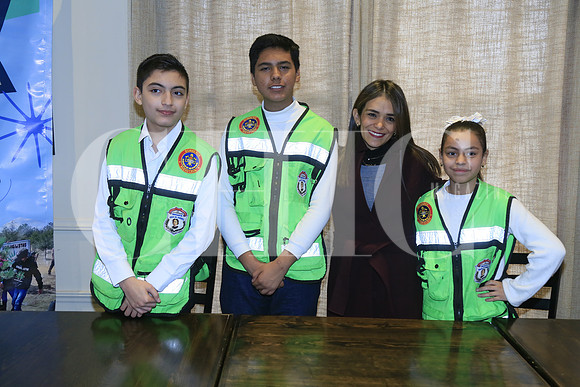 Hector Tadeo Flores, Israel Eduardo Palacios María Fernanda Gómez y Janney Campos (5)