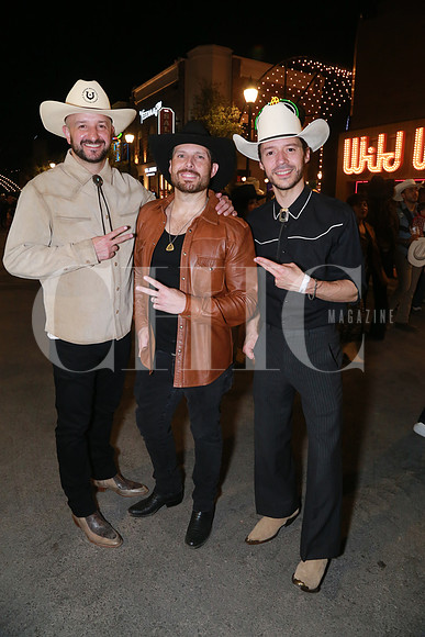 Joe Demikeli, Daniel Dayz e Iván Rodríguez (4)