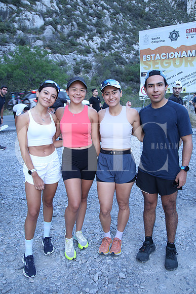 Ximena Serrano, Andrea Serrano, Ana Mendoza y Mauricio García