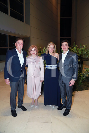 Adrián Sada, Esther Cueva de Sada, Alana Fernández y Adrián Sada (2)
