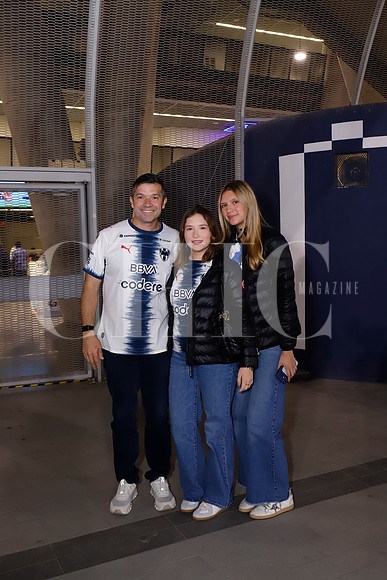 Gerardo de la Maza, Valentina de la Maza y Cynthia Hernandez