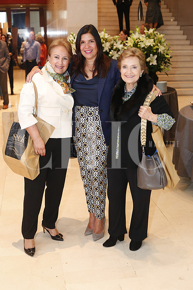 Lorenza del Valle, Lorenia Canavati e Irene del Valle 2