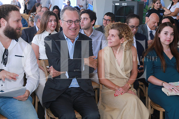 Max Fernández, Álvaro Fernández y Claudia Yarte de Fernández (2)