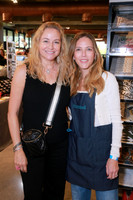 Ana Cristina Celada de Garza y Mónica Zambrano