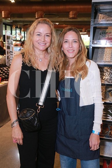 Ana Cristina Celada de Garza y Mónica Zambrano