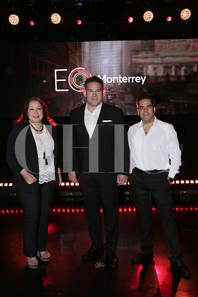 Lucy Taho de Fernández, Rogelio Martínez y Leonel Martínez (4)