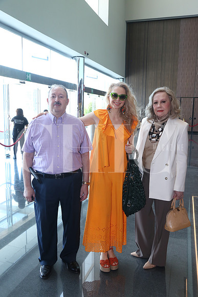 Luis Fernando Guzmán, Nancy Guzmám y Nancy Rodríguez de Guzmán
