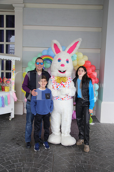 Francisco Flores, Santiago Flores y Valentina Flores