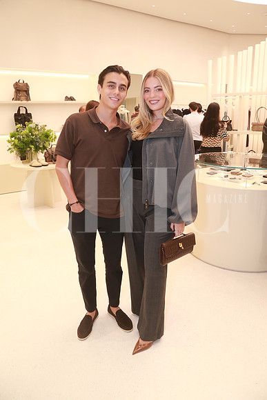 Alexander Ross y Valeria Godínez
