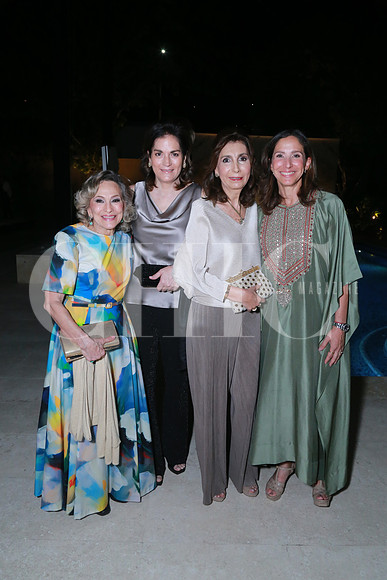 Guadalupe Chein de Herrera, Patricia Hoyos, Amelia Casas y Salva Papacostas (2)
