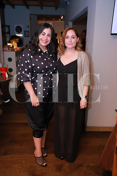 Paloma Marum y Debby Pierce 2