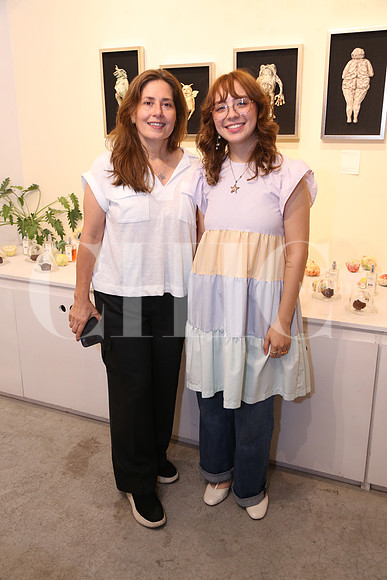 Karla Torres y Maru González 1