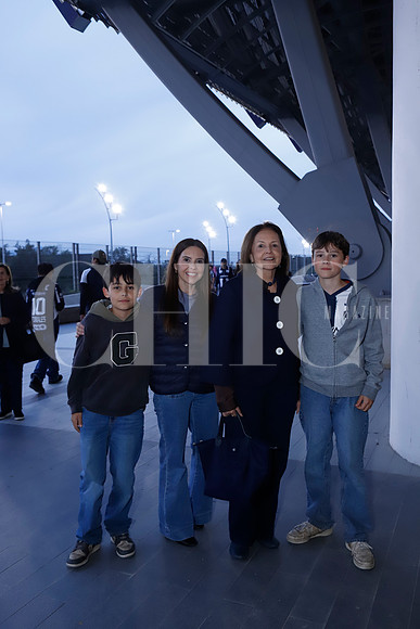 George Schlutt Canales, Alejandra Canales, Maru de Canales y Friedrich Schlutt Canales