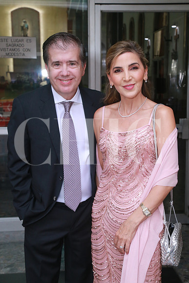 Héctor Morales y Ludy González de Morales