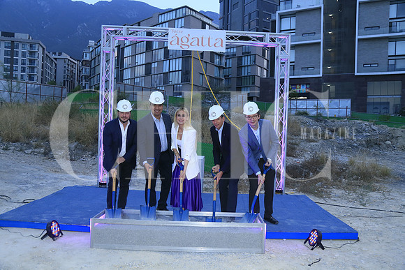 Marcelo Padilla, Jesús Nava, Paola García, Federico Garza y Santiago Pinsón
